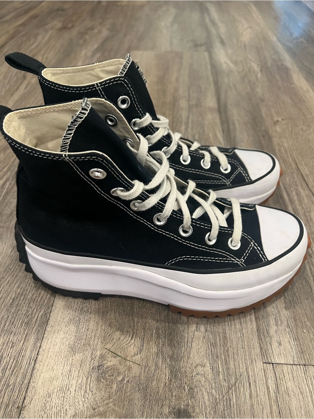 Converse Run Star Hike Platform High Top Black White Runners Women’s 7.5 Mens 6